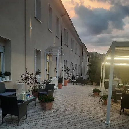 Hotel Porta Rivera