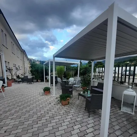 Porta Rivera Hotel LʼAquila