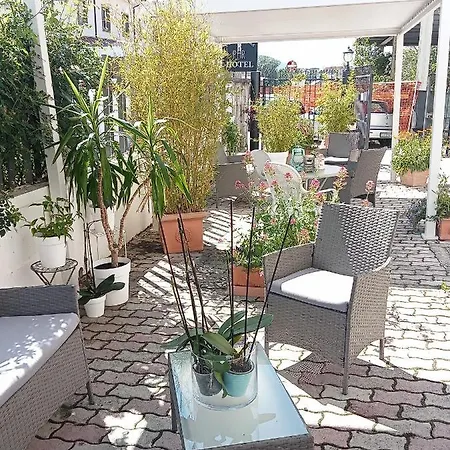 Hotel Porta Rivera