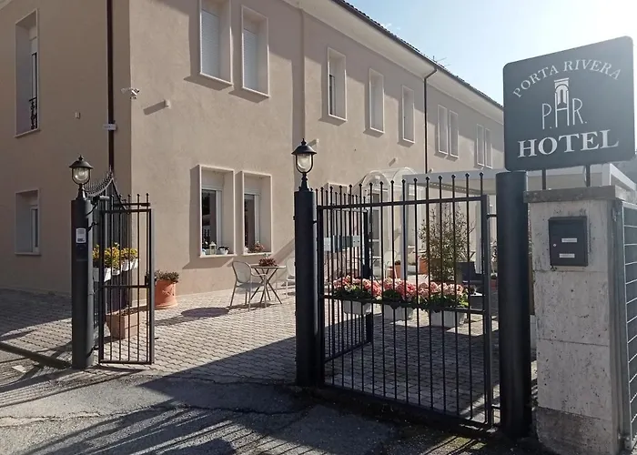 Porta Rivera Hotel LʼAquila