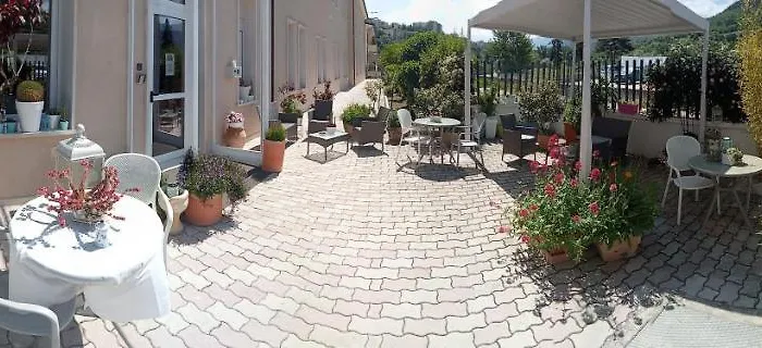 Porta Rivera Hotel LʼAquila