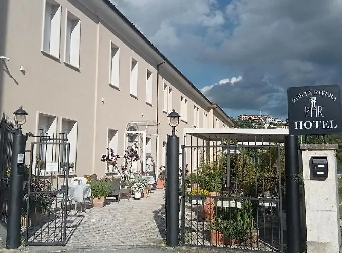 Porta Rivera LʼAquila